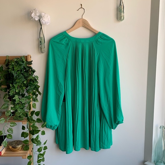 NWT Eloquii Green Pleated Front Blouse - Picture 5 of 7